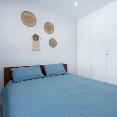 Apartment Modern & Bright Sea View